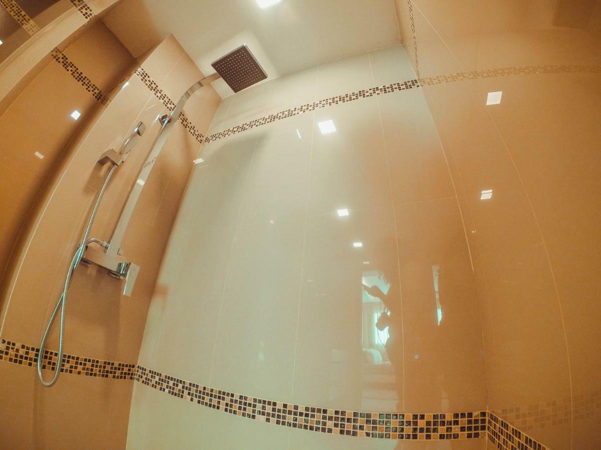 Club Royal Suites Pattaya Dış mekan fotoğraf