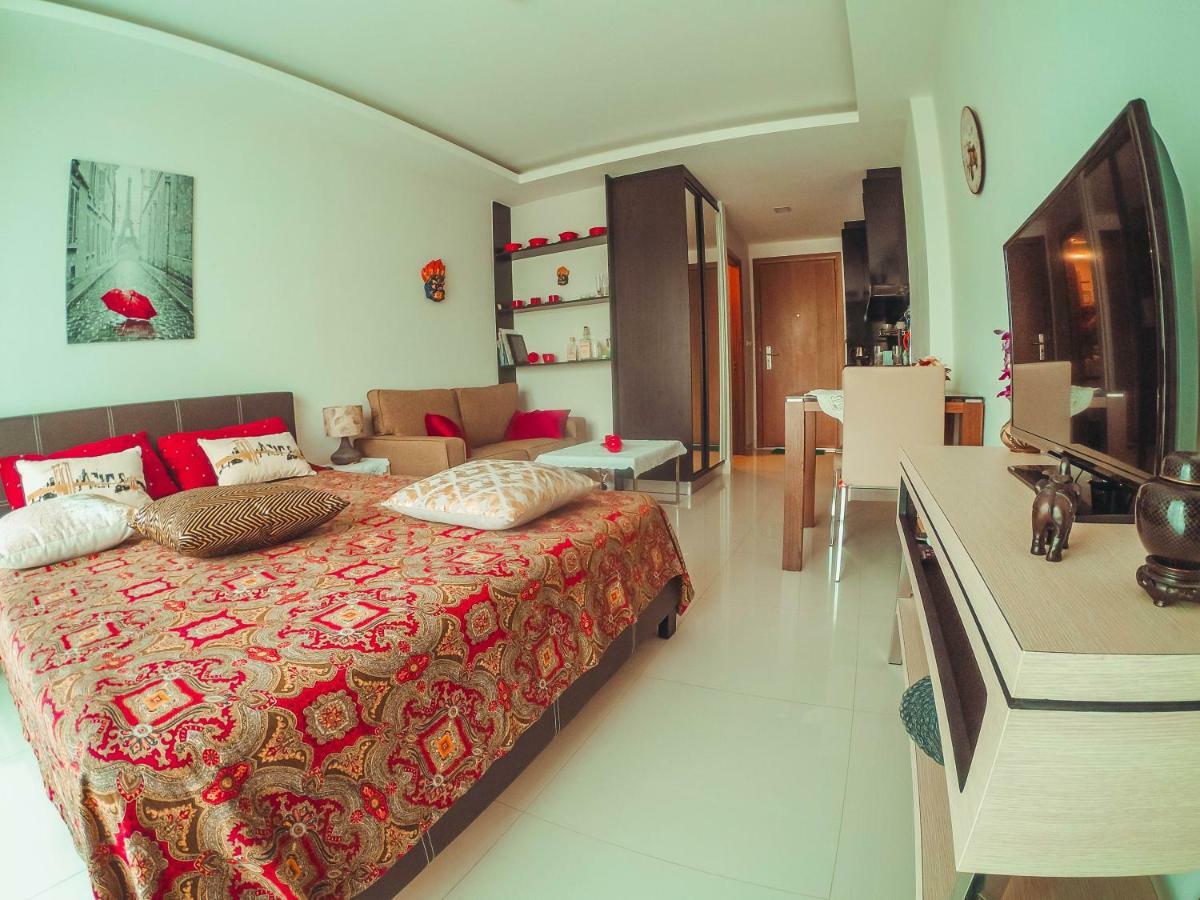 Club Royal Suites Pattaya Dış mekan fotoğraf
